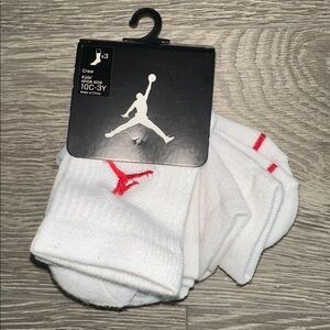 Nike Air Jordan kids boys girls crew socks white red XS Shoe Size 10C-3Y NEW $18
